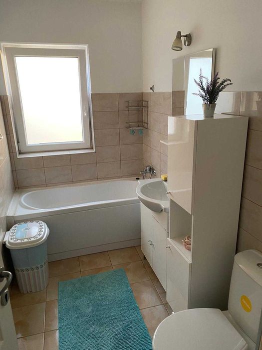 Inchiriez apartament in Florești
