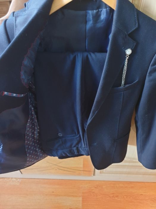 Школьный пиджак, брюки на мальчика