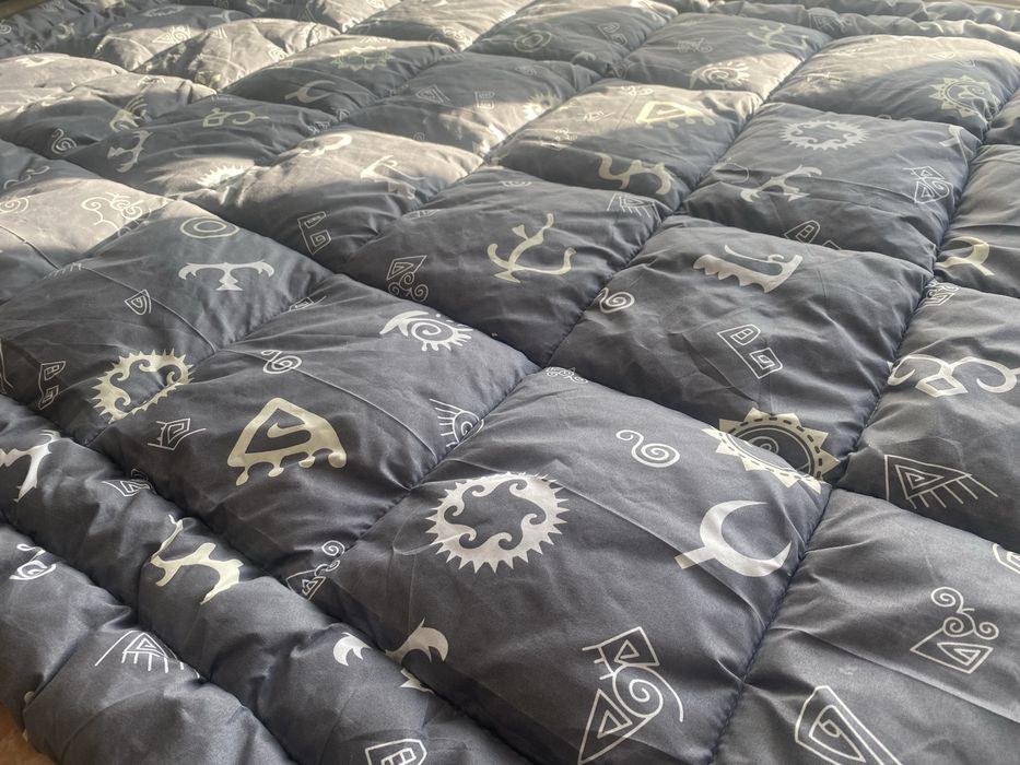 Верблюжье одеяло. Түйе жүн көрпе