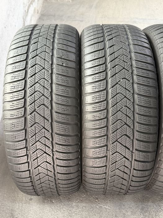 245/45/18 Pirelli 4Броя: 270€ 6.2мм