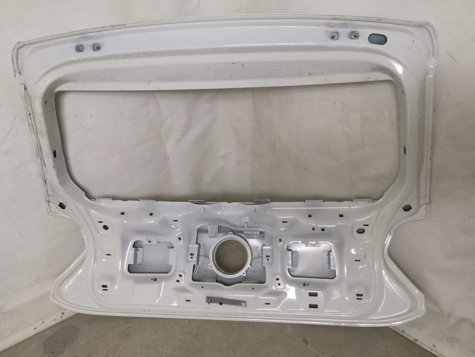 Хаион Капак Багажник Фолксваген VW Поло 6 AW/BZ Оригинален Повреден Vo