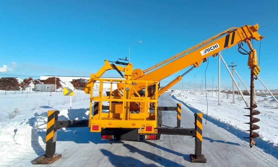 Ямобур, автовышка, кран 3 в 1