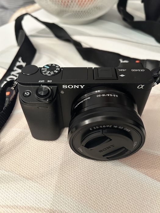 Sony a6400 + обектив Sony E PZ 16- 50mm + E 1.8 oss
