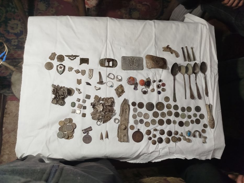 В продаже монеты и риликвии