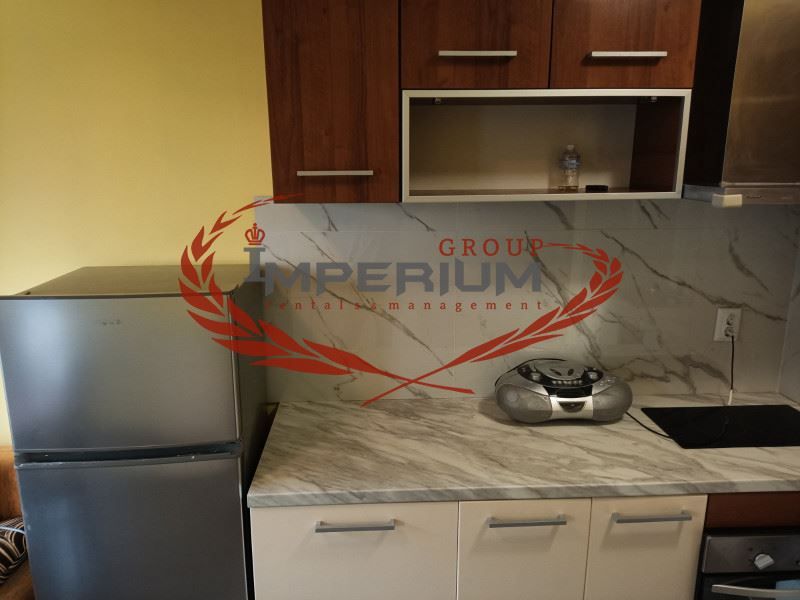 Дава се под наем Двустаен апартамент в Варна, Левски - 65 кв.м за 408 € - Снимка #3