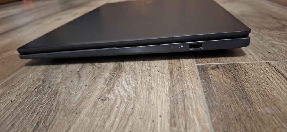 Геймърски Лаптоп ASUS V16 | Intel  5 210H  | 32GB RAM | 512GB SSD | RTX 5050