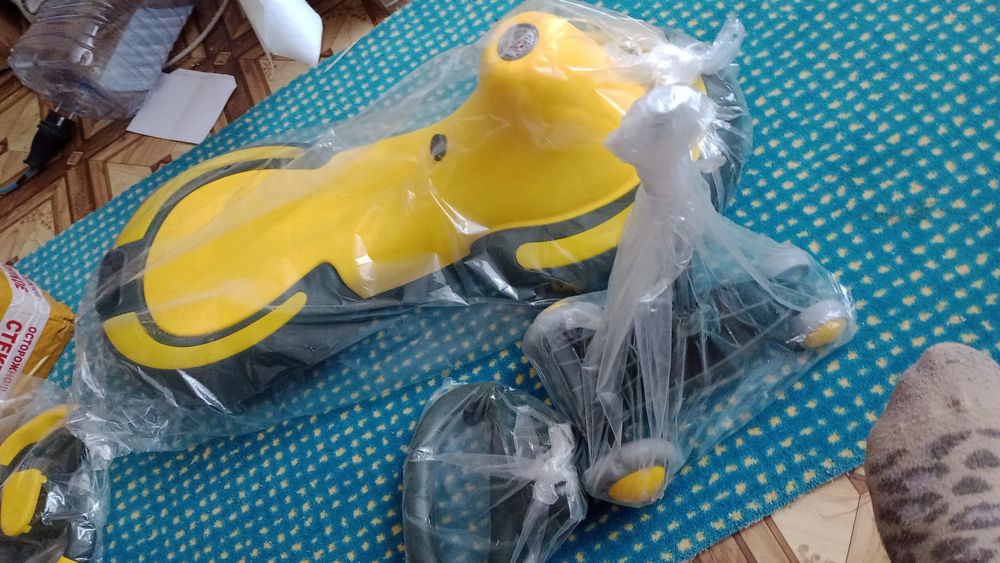 Детская Машинка жёлтый цвет