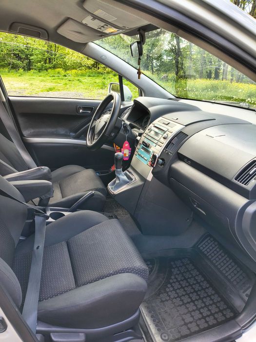 Toyota Corolla Verso d4d 136 cp