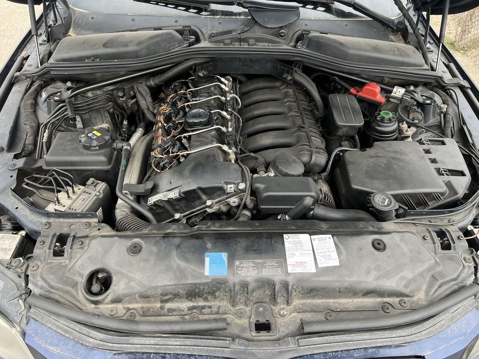 БМВ е 60  М пакет /фейс лифт 2.5 бензин / N53B30A