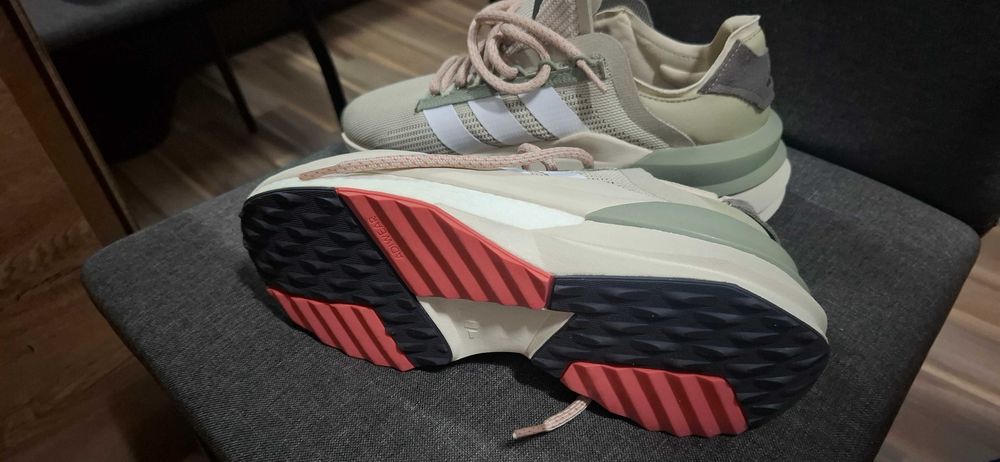 ADIDAS noi de vanzare