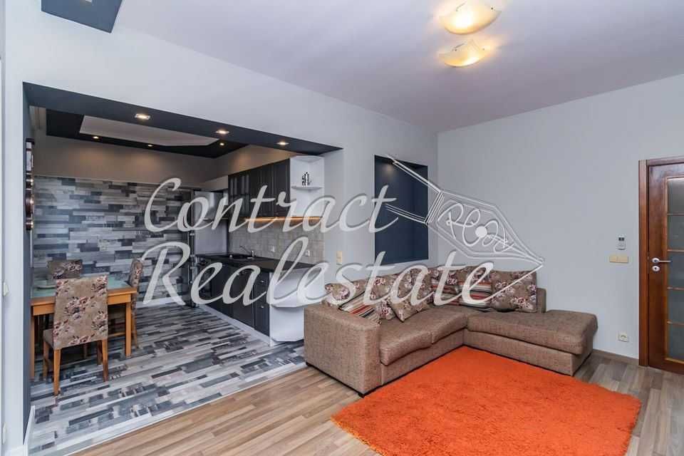 Луксозен Тристаен Обзаведен ВИНС !