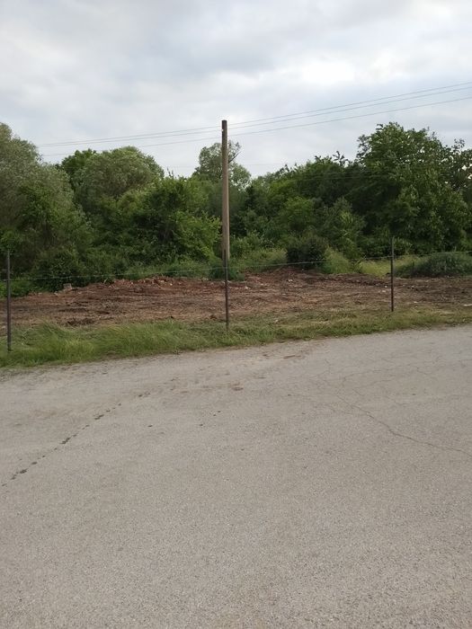 Парцел от 320м2 в с.Арзан на 1.5км от гр.Брезник