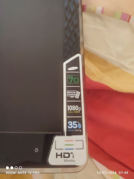 Tелевизор SAMSUNG