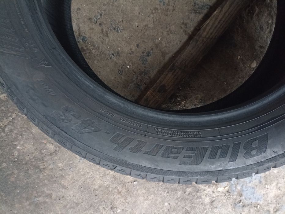 2 anvelope de iarna ca si noi Yokohama 225/55 R19 dot 4019