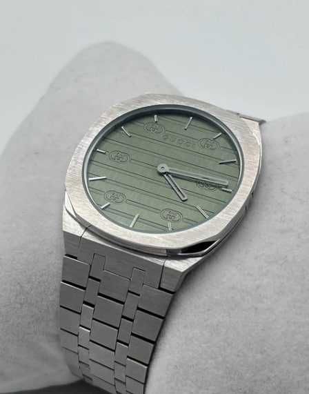 Gucci 25H часы 2 штуки осталось