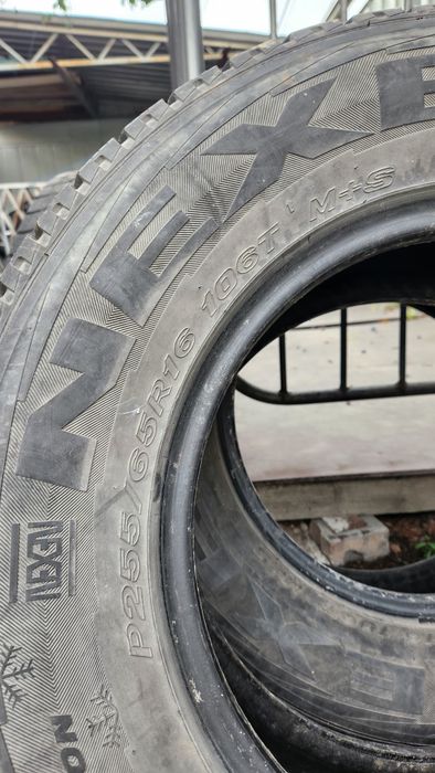 Зимняя резина  255/65 R16