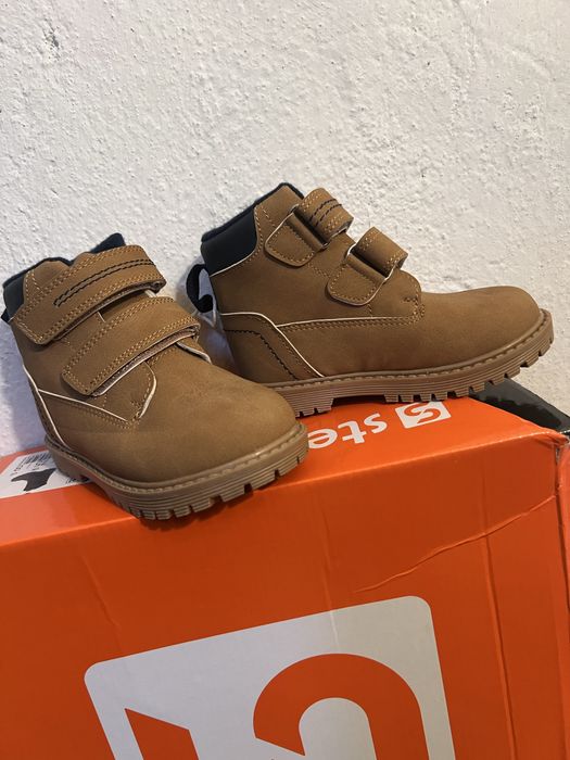 Продавам детски обувки от 27 ми до 30 номер !