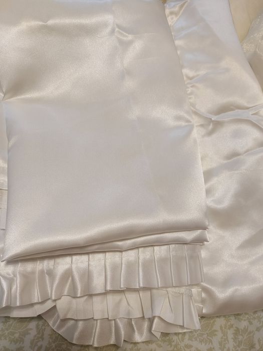 Белая тюль ,+ отдам к ним шторы