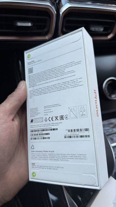 Продам Айфон 17про на 256