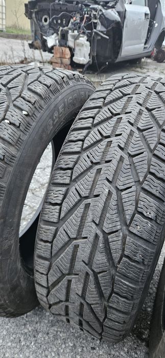 225/60/17 зимни гуми