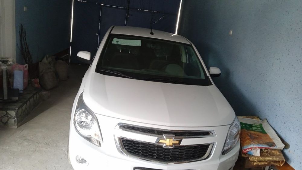 Kobalt mashinasi sotiladi narhi kelishilgan holda