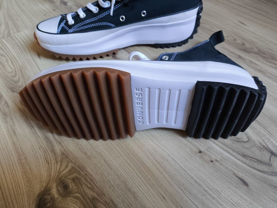 Спортни мъжки обувки Nike и Converse