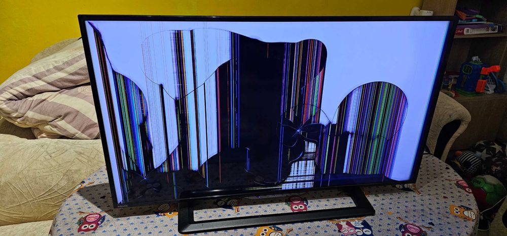 Продавам LCD TV Sharp LC-40LD270E