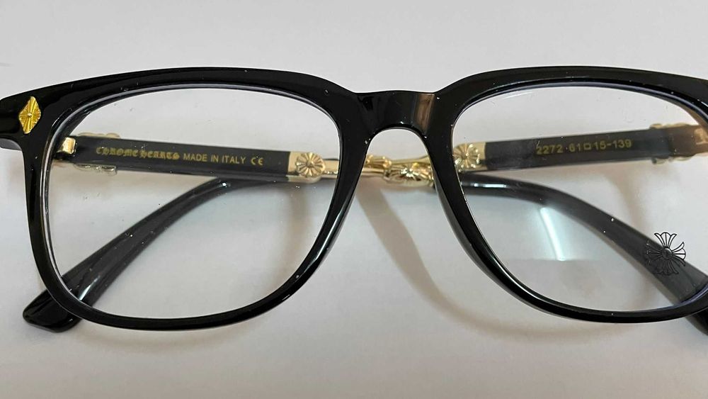 Chrome Hearts model deosebit, calculator Negrii cu Auriu