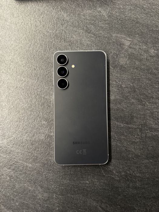 Samsung Galaxy S25 FE