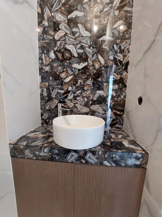 Плиточник, кафельщик