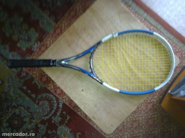 Racheta babulat poze reale