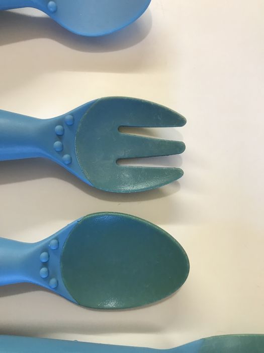 EZPZ силиконова посуда за захранване - чинийка и прибори