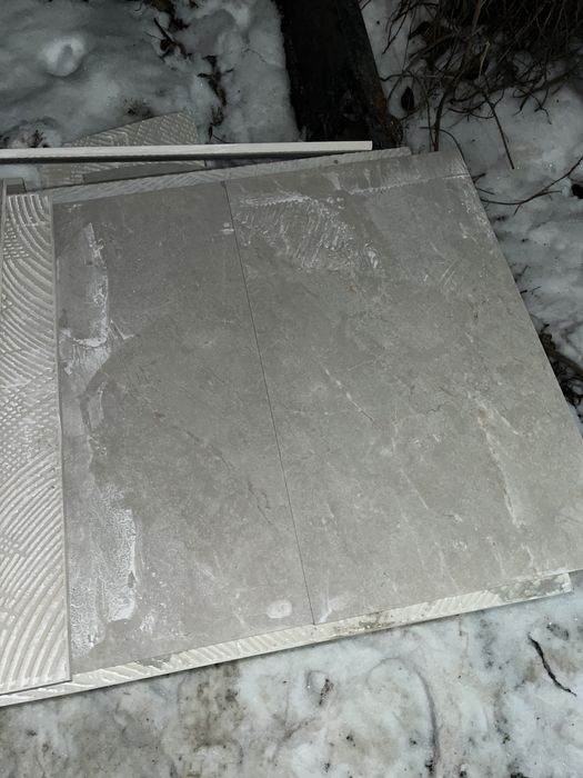 продам кафеля есть целые и куски