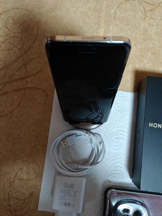 Honor Megic 6 pro 12/512.gb.