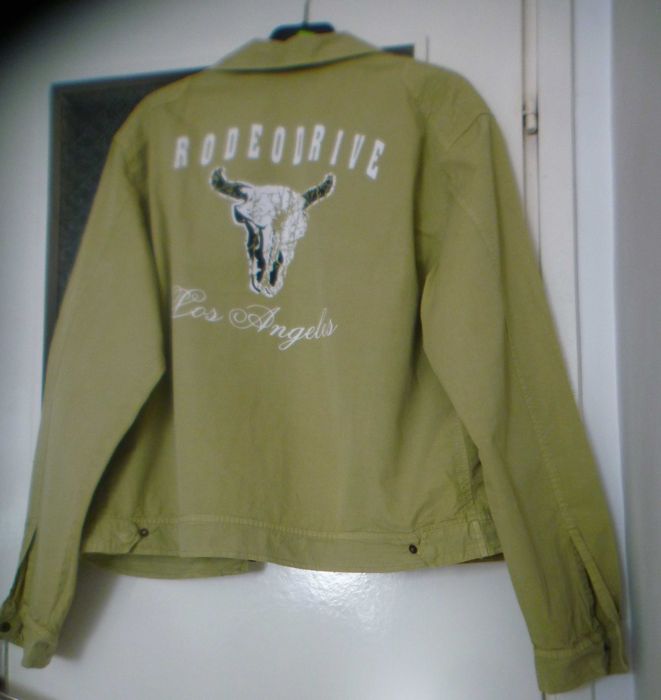 Мъжко  яке  Pause