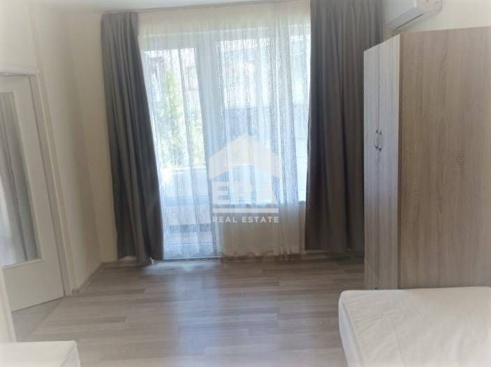 Двустаен обзаведен апартамент под наем, в района на Лятно кино Тракия,