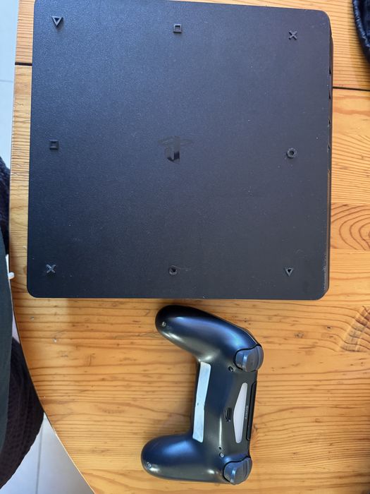 Sony playstation 4 slim + контролер + игри