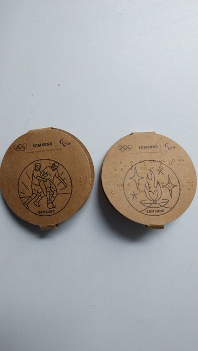 Vand 2 insigne, pinuri, olimpiada Paris 2024