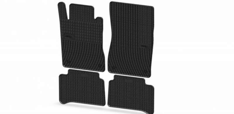 Качествени гумени или мокетени стелки точно за модела за багажник