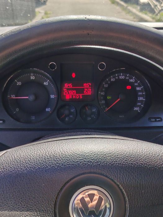Vând Volkswagen passat B6