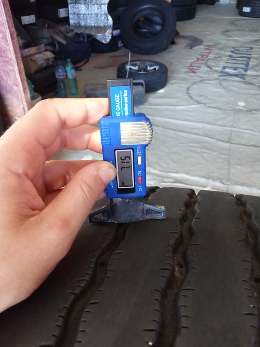 1 тежкотоварна гума 305/70R19.5 Michelin XZE2+ 147/145M M+S Germany