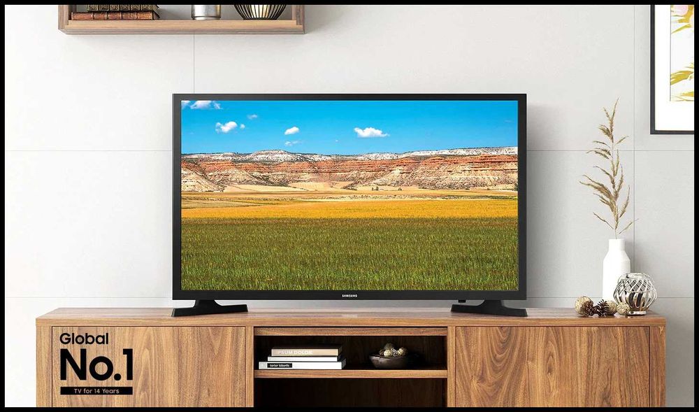 srochno SAMSUNG UE32T4500AU Smart TV