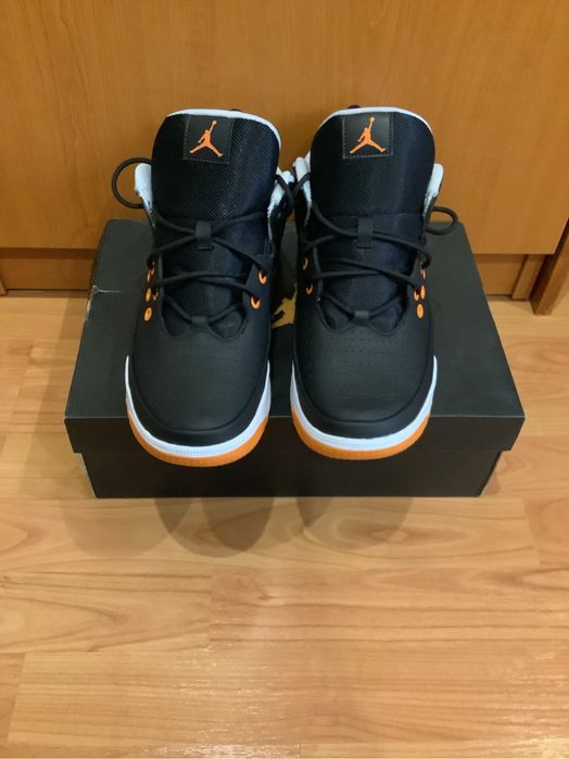 Nike Jordan Max Aura 5