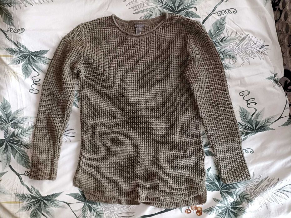 Фирменный свитер H&M женский