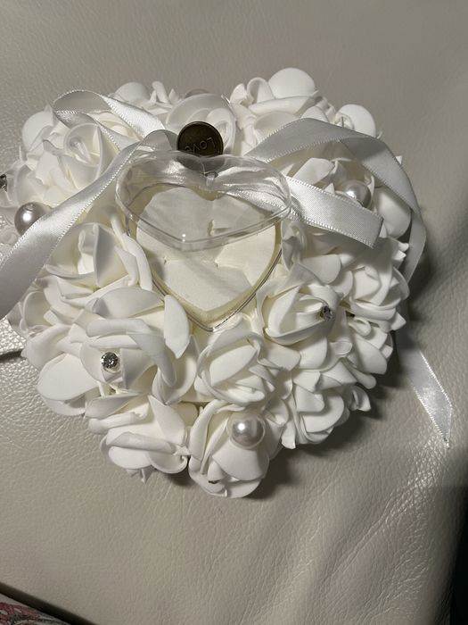 Възглавничка за брачни халки