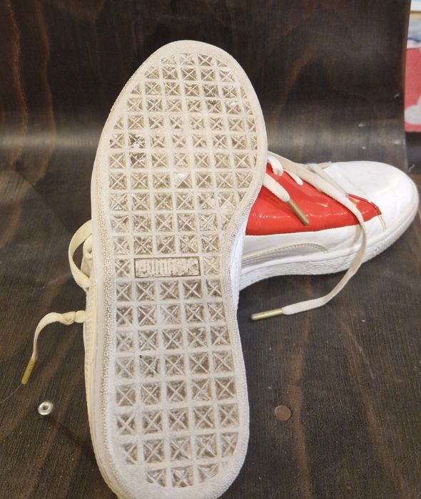 Adidasi Puma marimea 37