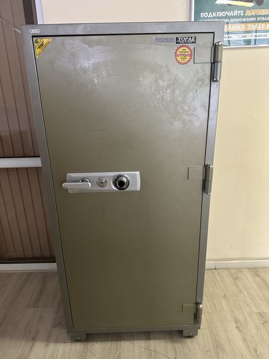 Topaz BS-D1700 сейф
