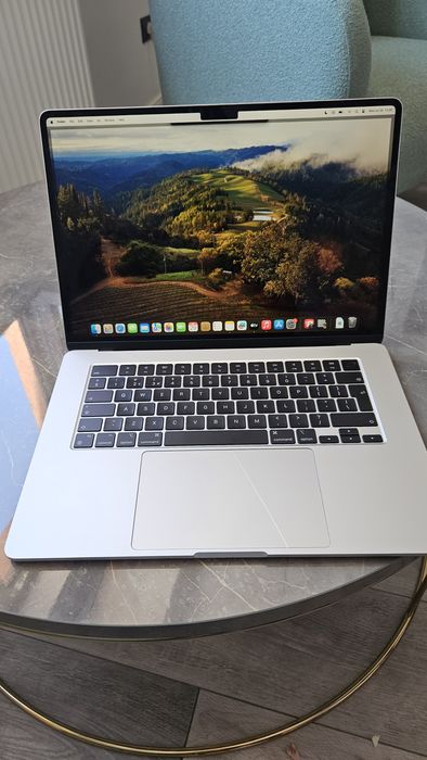 Vand laptop apple