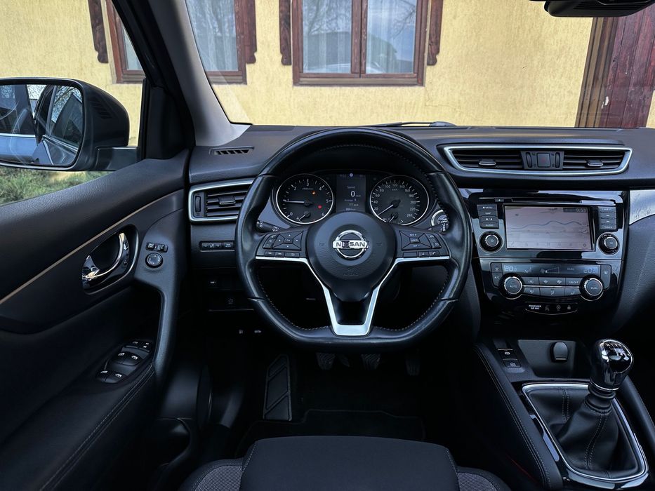 Nissan~Qashqai~Tekna~4 X 4~1.6~Camera 360~