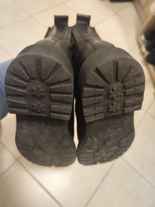 Боти Clarks и Skechers